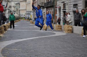 lancio del formaggio