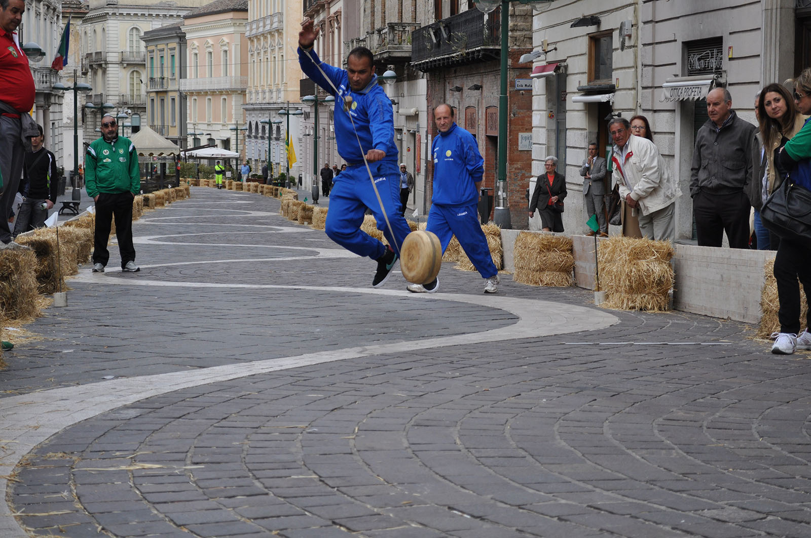 lancio del formaggio