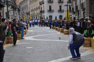 lancio del formaggio